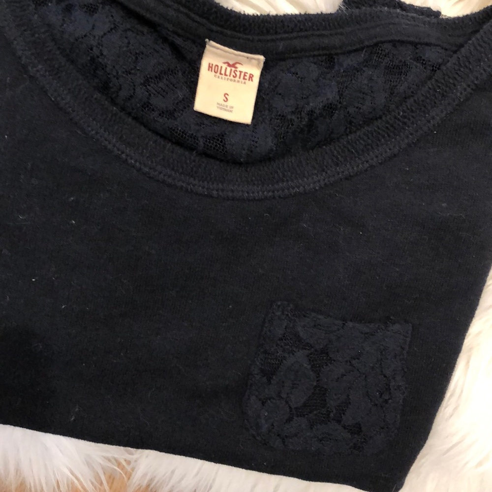 Navy Hollister cotton and lace t-shirt